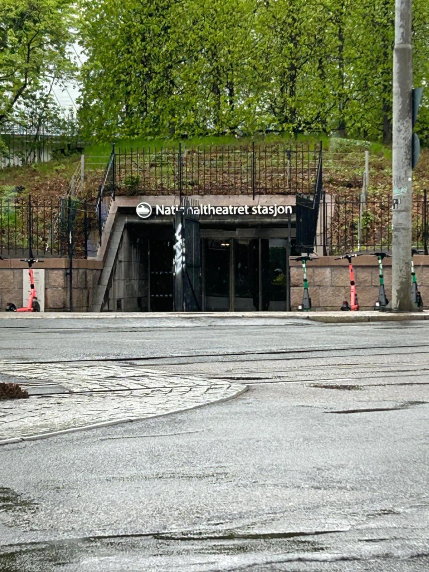 National Theater Dormitory Mixed Hostel Oslo Exterior foto